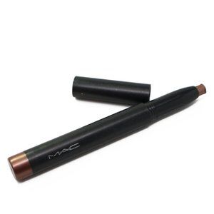 Mac Cosmetics Shadestick in TAUPOGRAPHIC